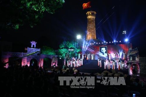 Chương trình nghệ thuật “Sống mãi với Thủ đô” - ảnh 1